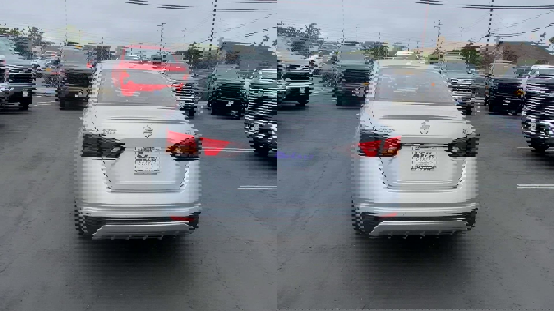 Used 2024 Nissan Altima 2.5 SV image 11