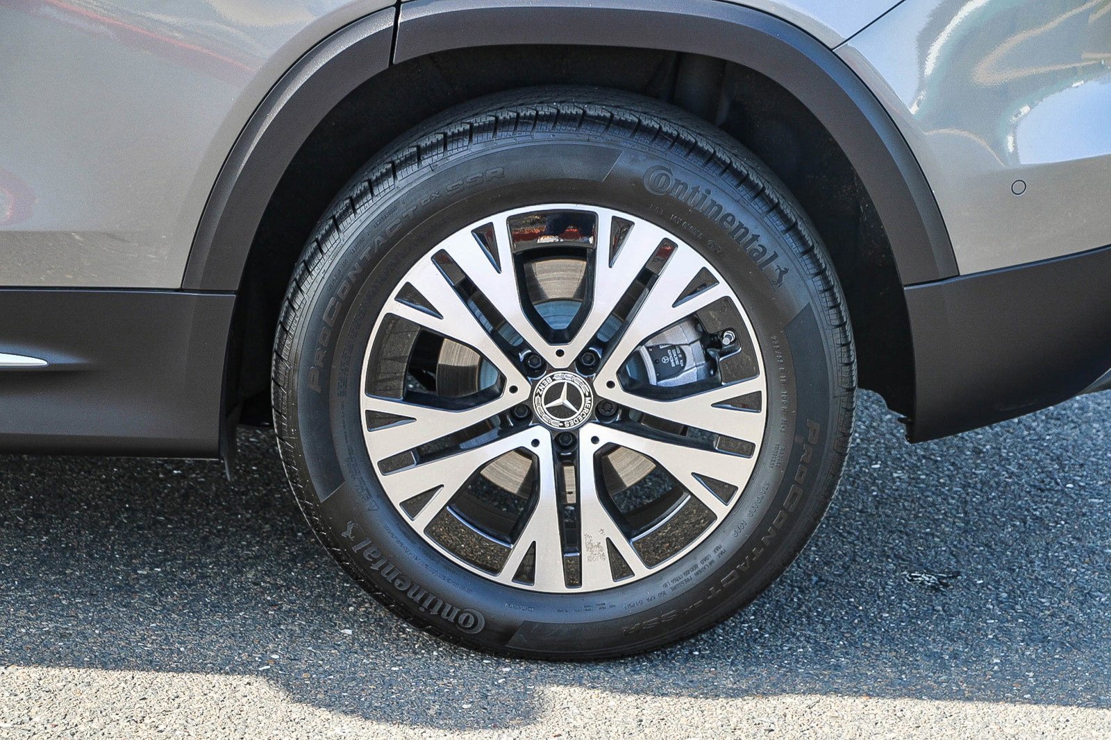 Certified 2025 Mercedes-Benz GLB 250 4MATIC image 10