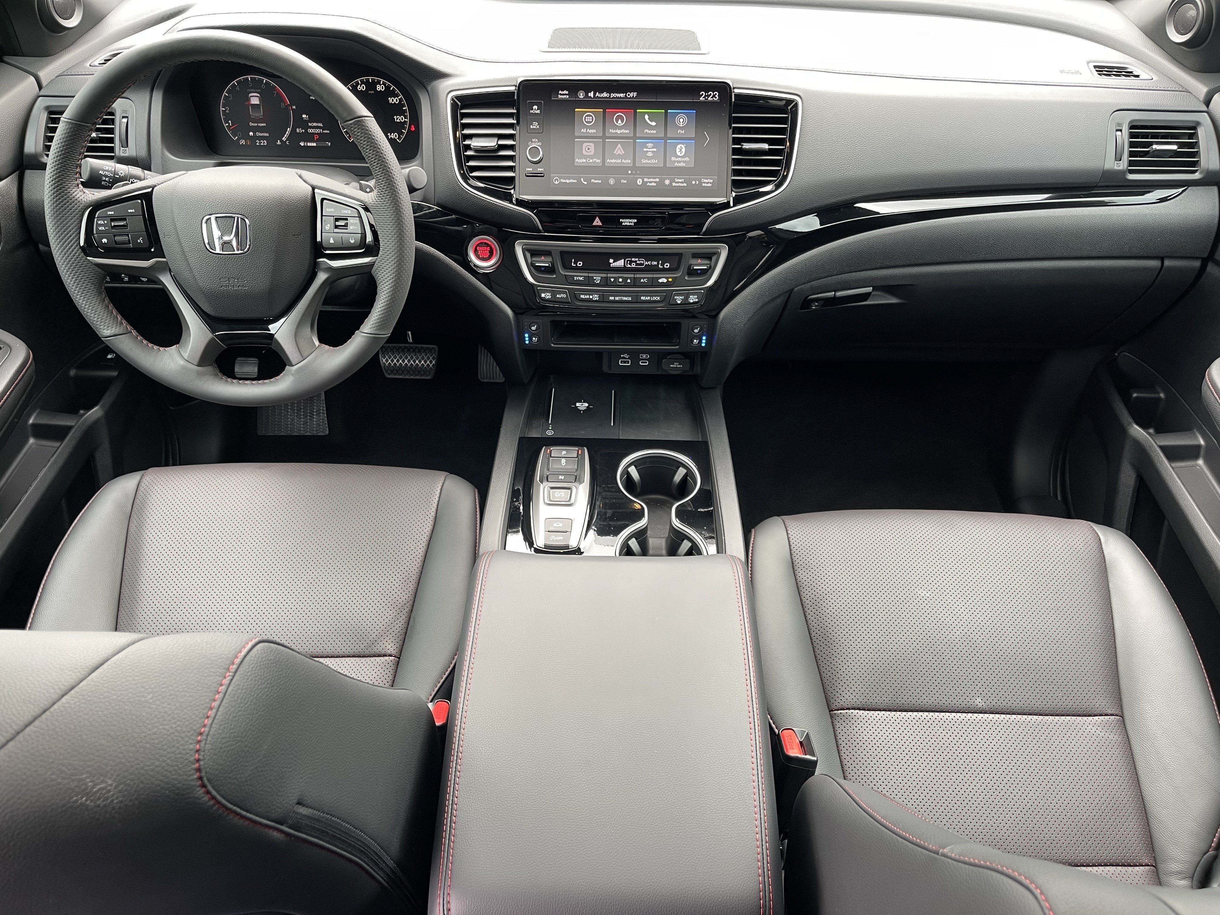Used 2025 Honda Ridgeline Black Edition image 16