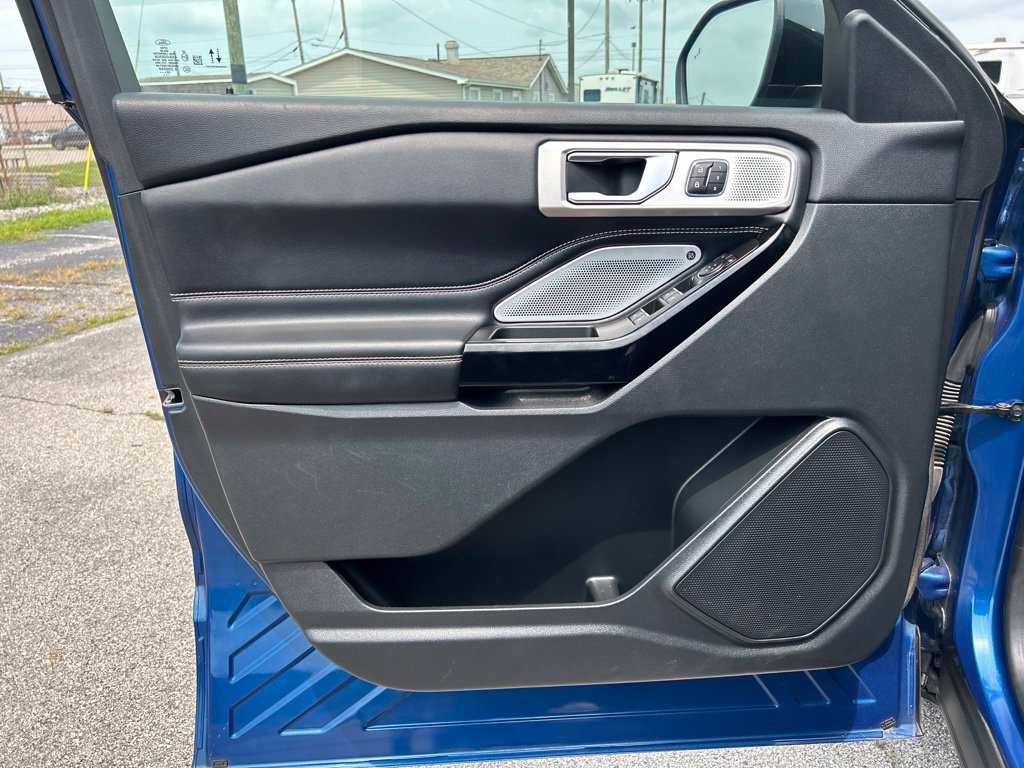 Used 2021 Ford Explorer ST w/ Equipment Group 401A AWD/4WD image 33