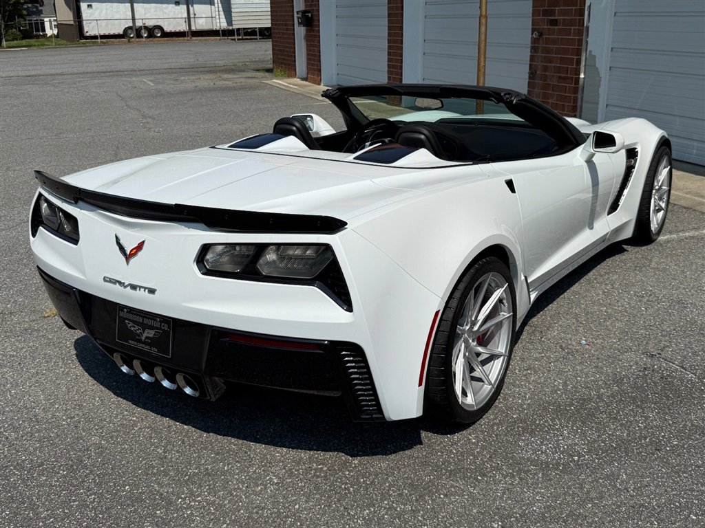 Used 2016 Chevrolet Corvette Z06 w/ 3LZ Preferred Equipment Group image 37