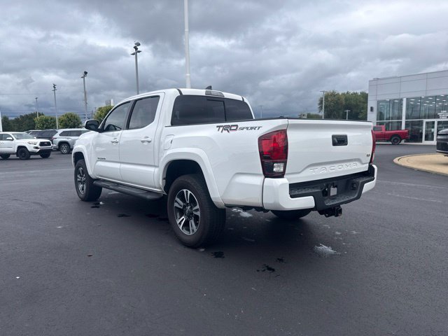 Used 2019 Toyota Tacoma TRD Sport RWD image 5
