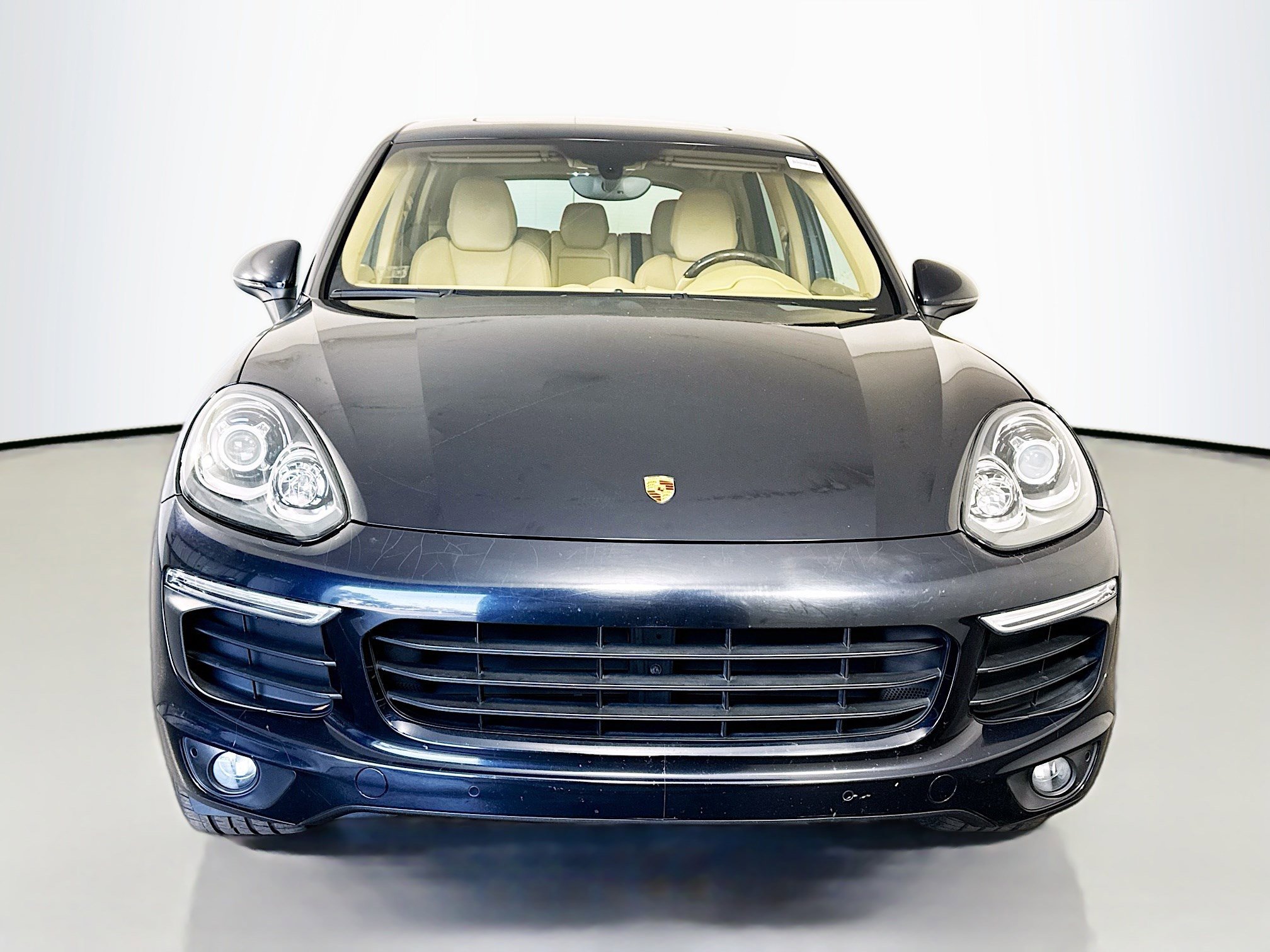 Used 2016 Porsche Cayenne image 2