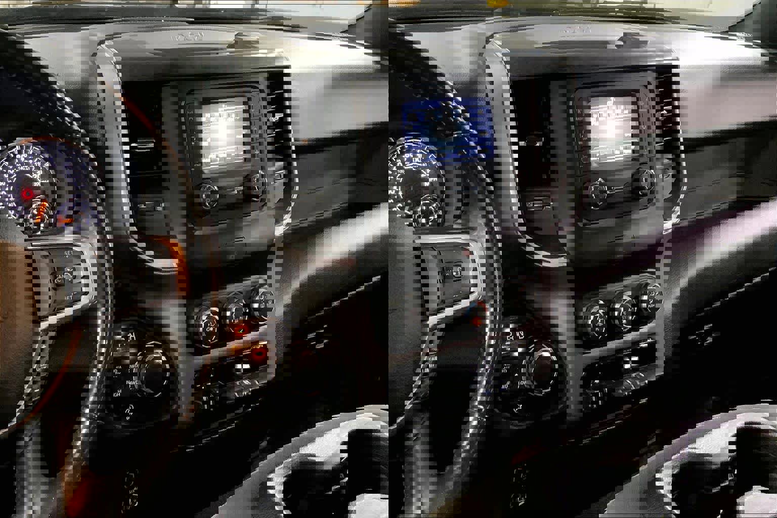 Used 2021 RAM 1500 Big Horn image 12