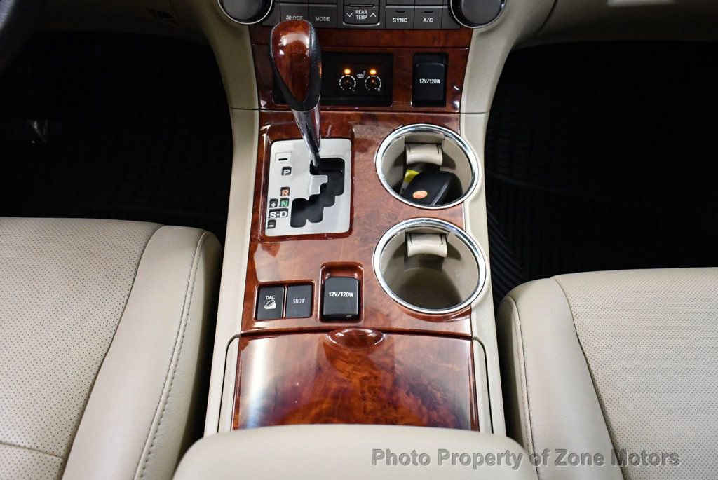 Used 2012 Toyota Highlander Limited w/ Tow Pkg image 29