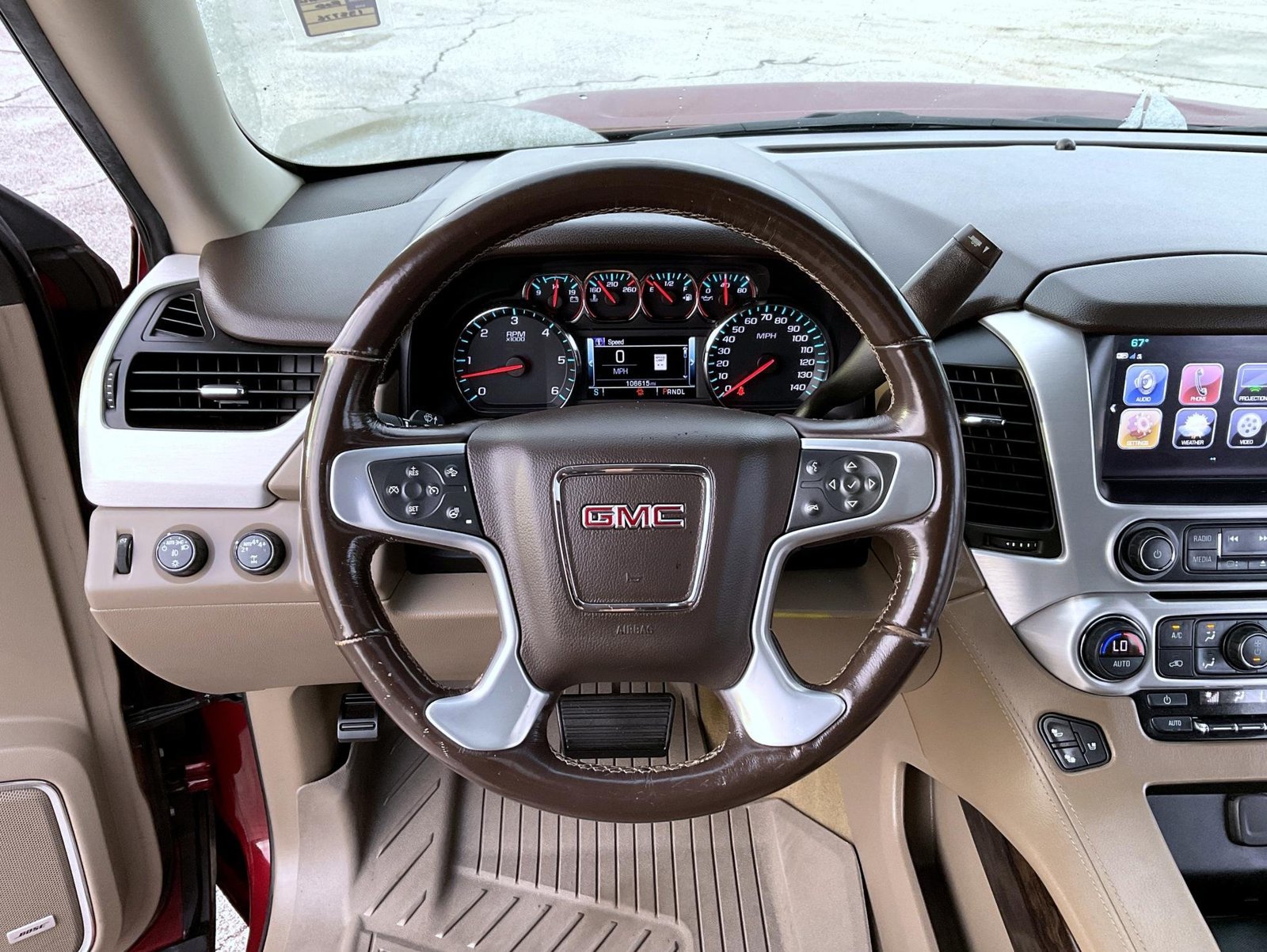 Used 2018 GMC Yukon SLT w/ Open Road Package AWD/4WD image 11