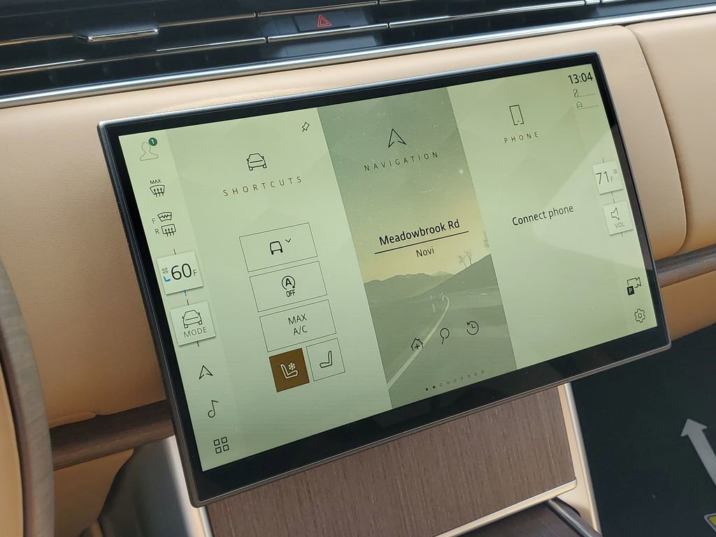 New 2026 Land Rover Range Rover Long Wheelbase SE image 20