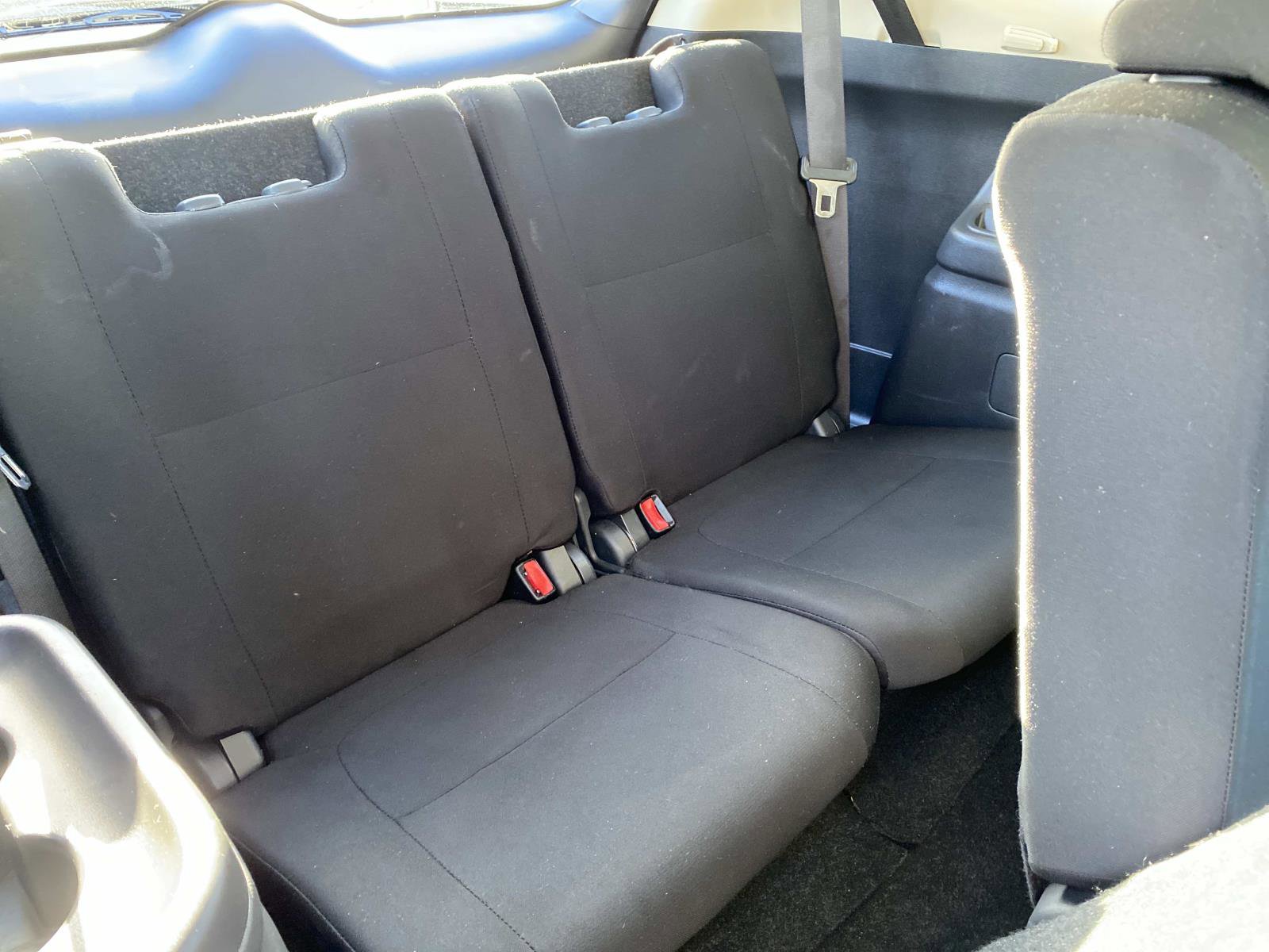 Used 2020 Mitsubishi Outlander ES image 19