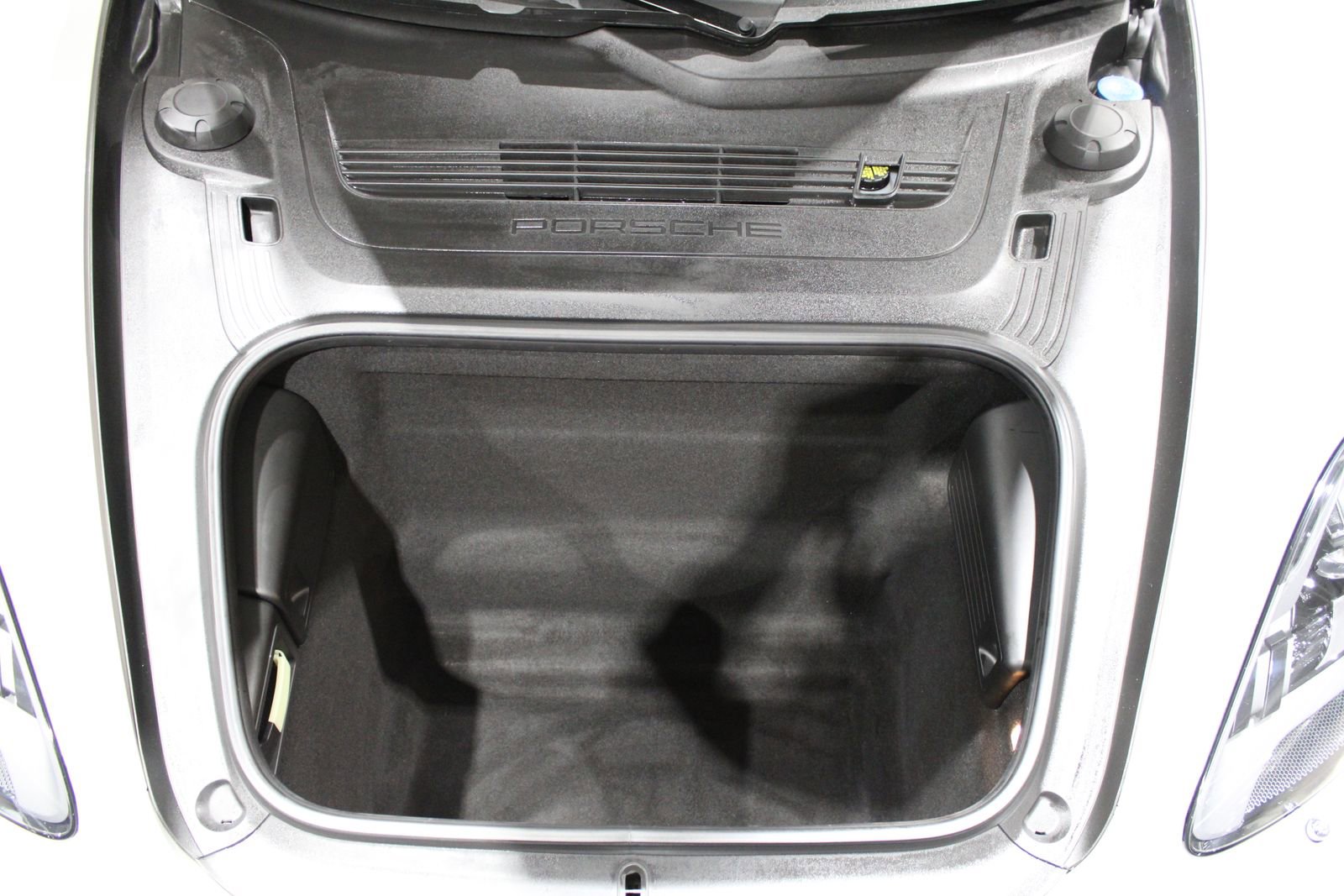 Used 2019 Porsche 718 Cayman image 37