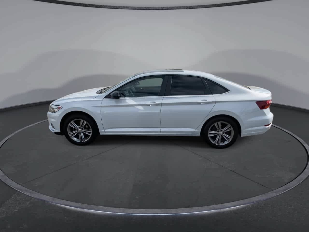 Used 2019 Volkswagen Jetta R-Line FWD image 5