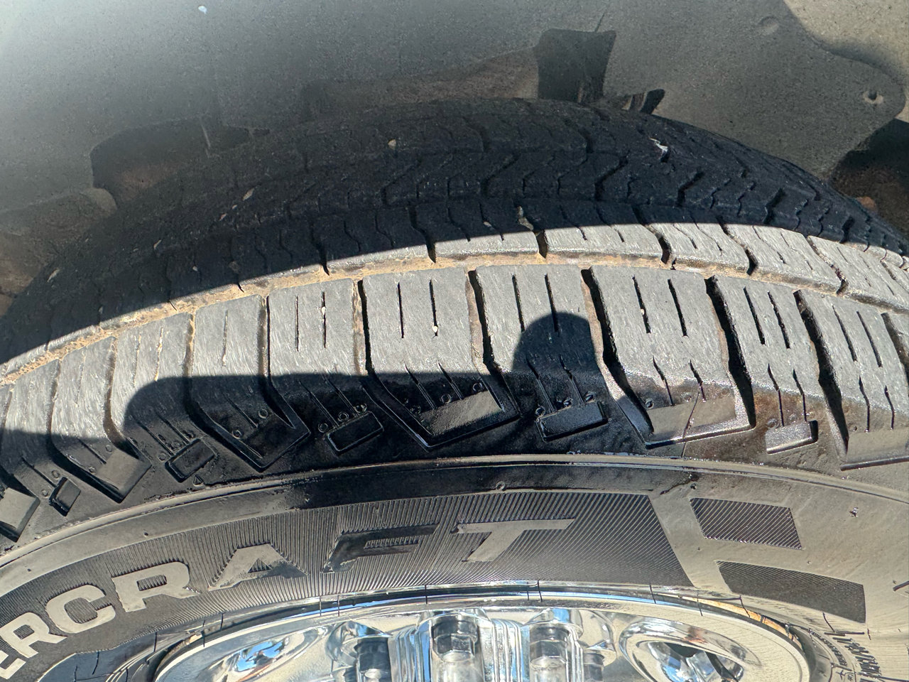 Used 2018 Chevrolet Express 2500 image 8