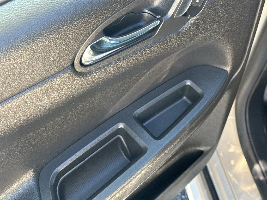 Used 2012 Chevrolet Impala LTZ FWD image 29