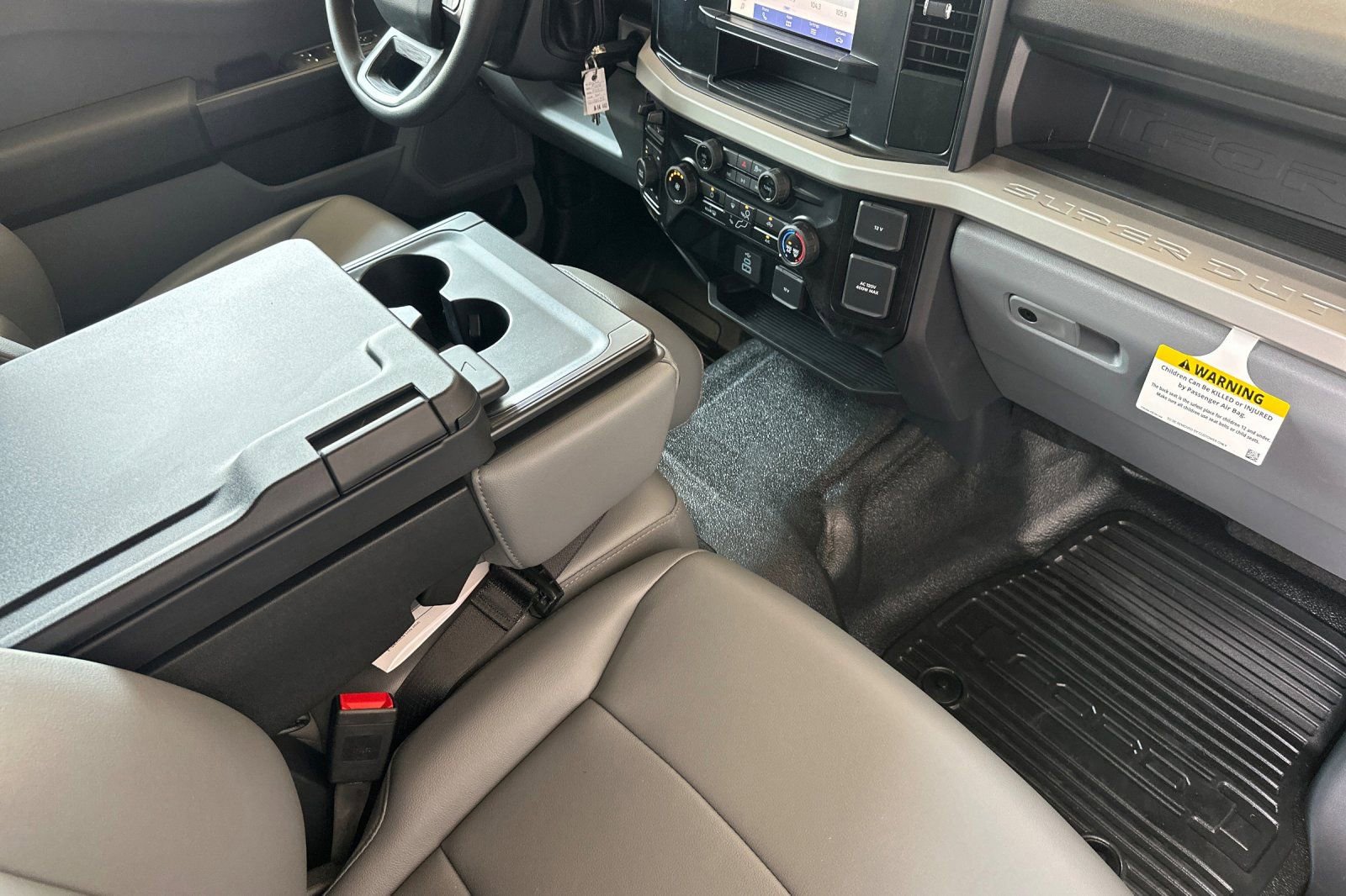 New 2025 Ford F550 4x4 Crew Cab Super Duty image 15