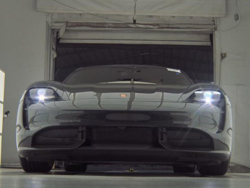 Used 2021 Porsche Taycan Turbo S w/ Premium Package AWD/4WD image 3