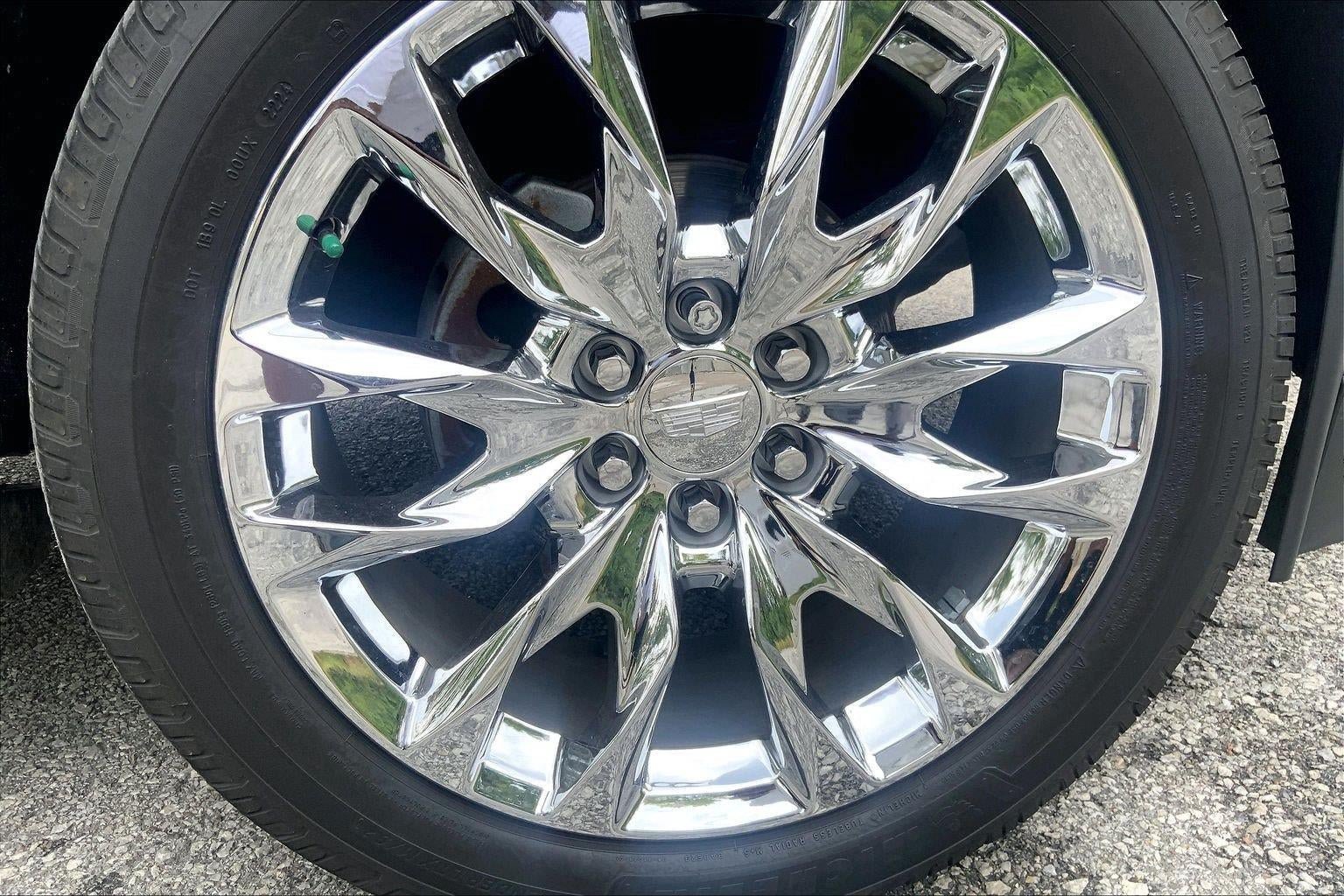 Used 2019 Cadillac Escalade Premium Luxury AWD/4WD image 9