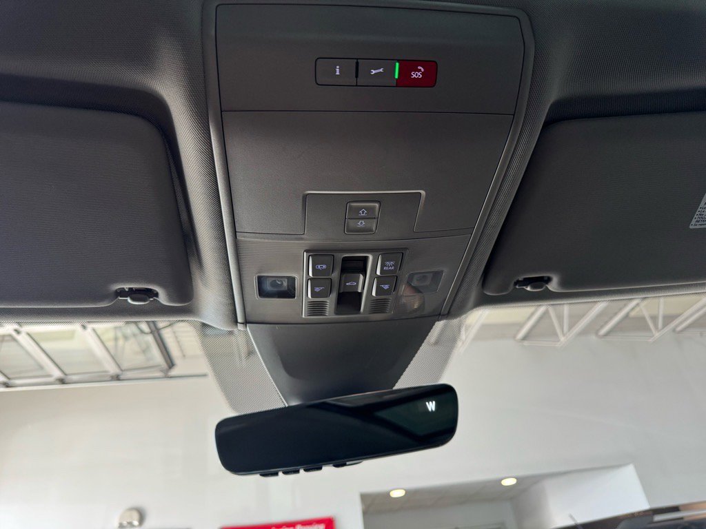 Used 2022 Volkswagen Atlas SEL Premium image 27