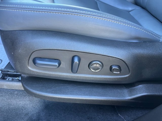 Used 2024 Buick Enclave Premium image 24