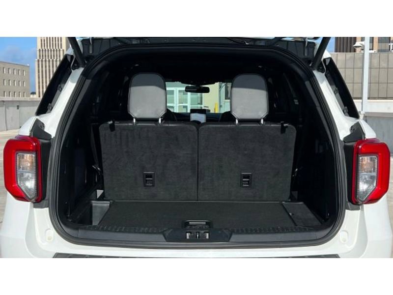 Used 2020 Ford Explorer ST w/ Premium Technology Package image 26