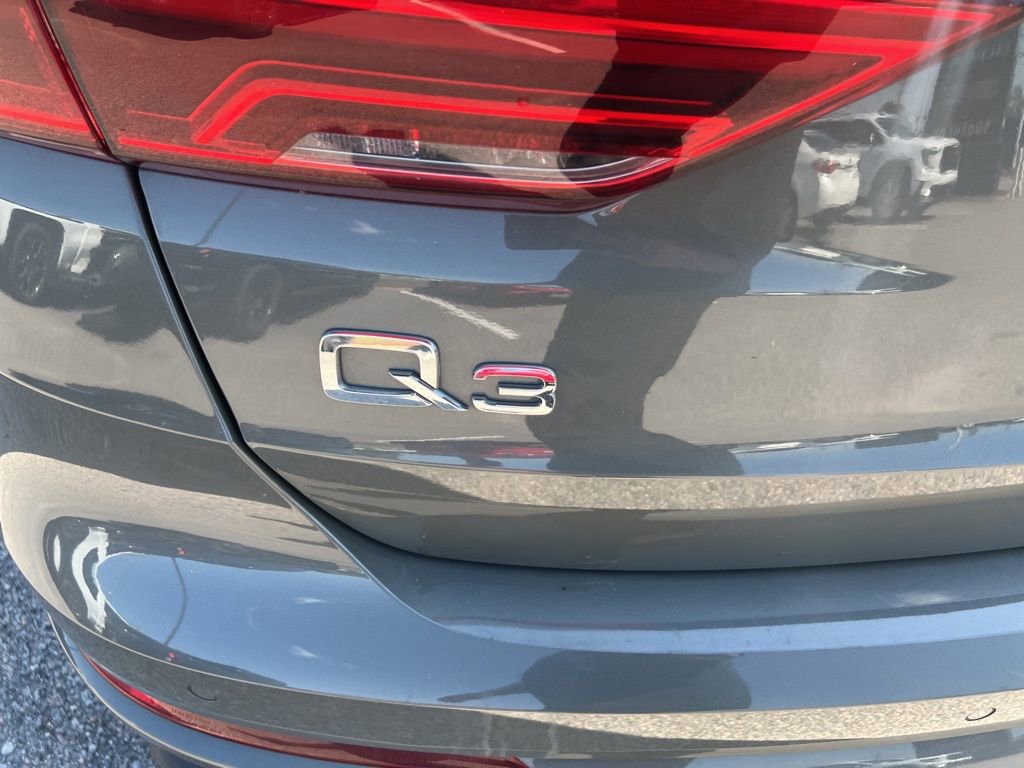 Used 2024 Audi Q3 2.0T Premium image 35