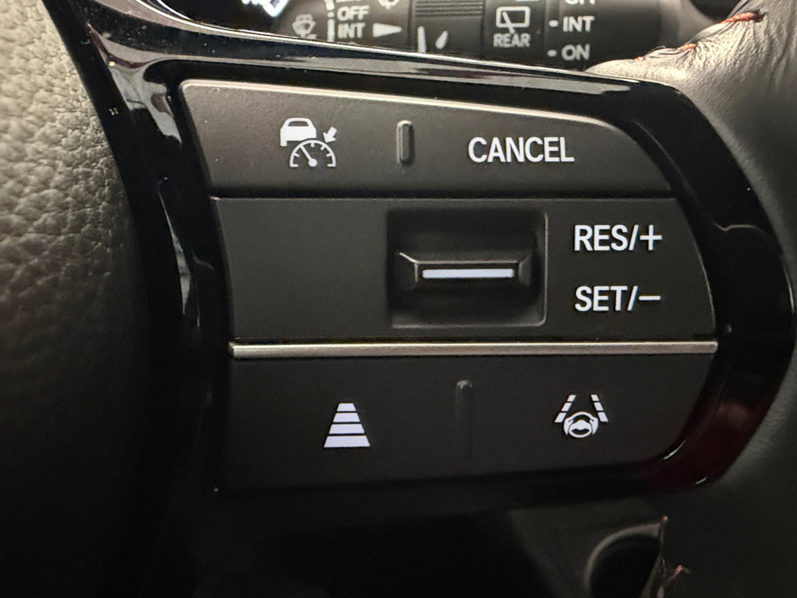 Used 2023 Honda HR-V Sport image 35