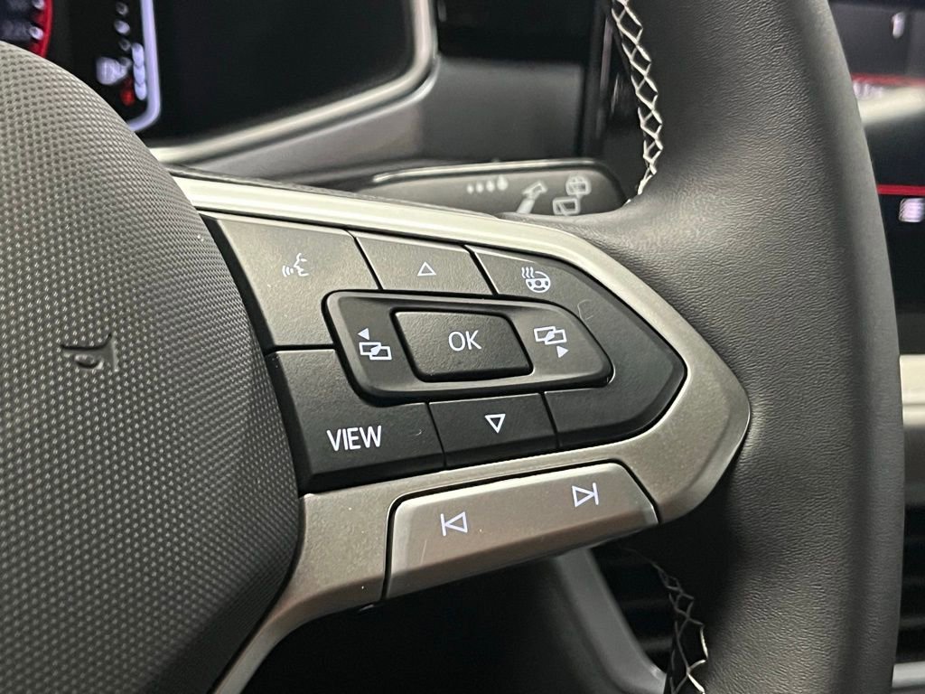 New 2025 Volkswagen Taos SEL image 26