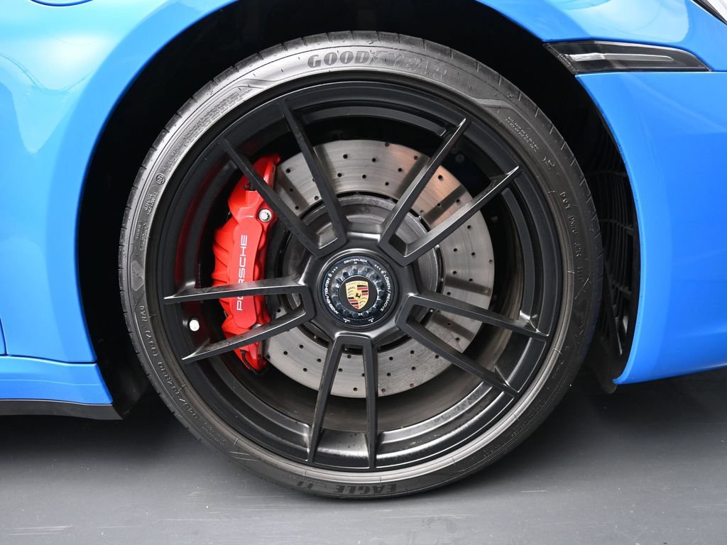 Certified 2022 Porsche 911 Targa 4 GTS AWD/4WD image 28