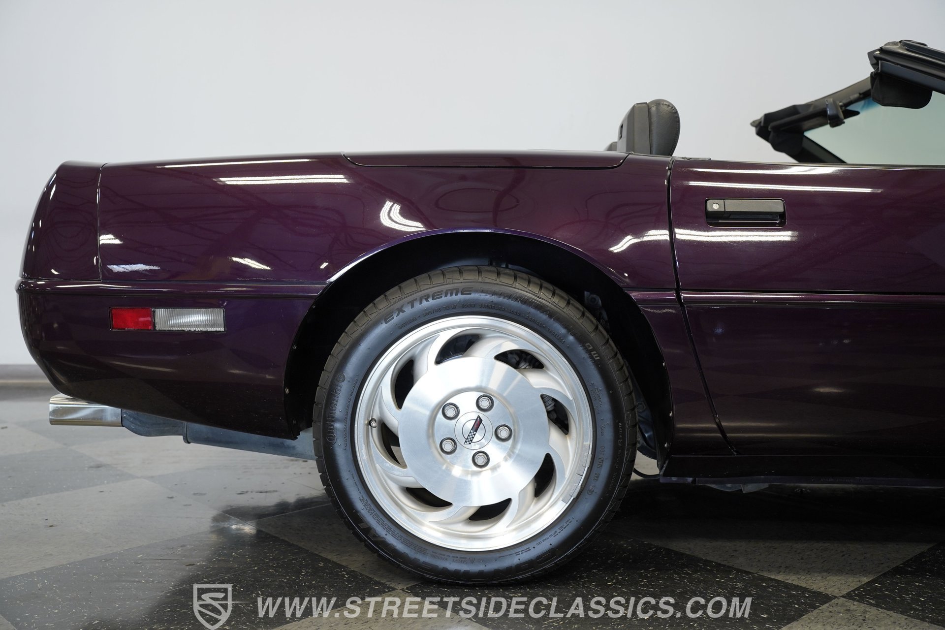 Used 1993 Chevrolet Corvette Convertible image 39