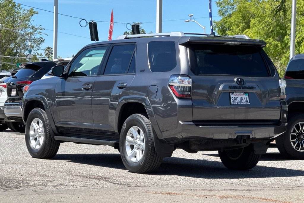 Used 2018 Toyota 4Runner SR5 Premium AWD/4WD image 5
