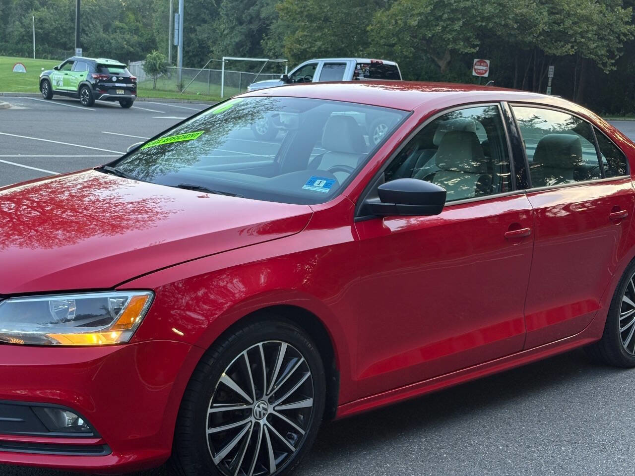 Used 2016 Volkswagen Jetta Sport image 11