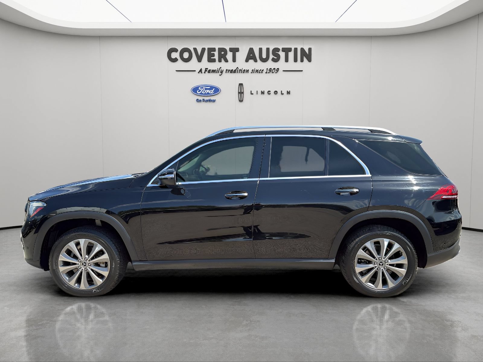 Used 2020 Mercedes-Benz GLE 350 4MATIC w/ Premium Package image 2