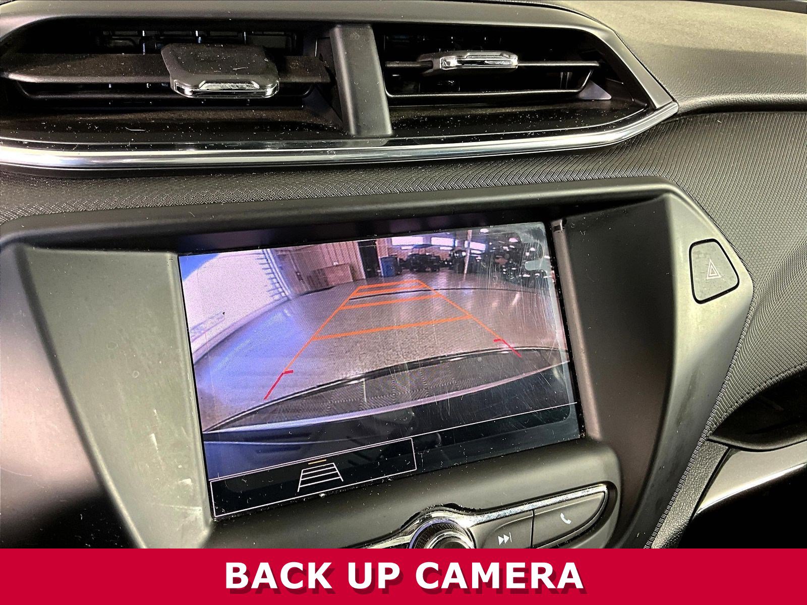 Used 2023 Chevrolet TrailBlazer LT AWD/4WD image 13