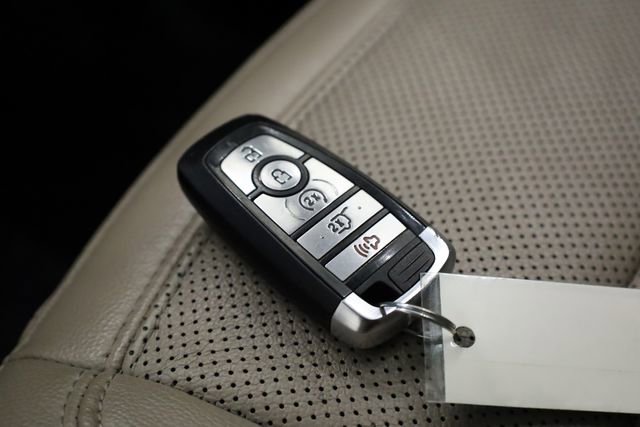 Used 2023 Ford Expedition Limited image 38