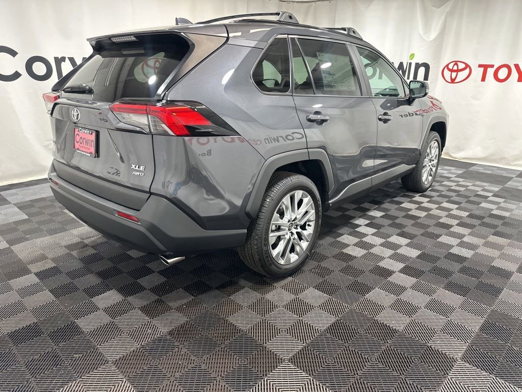 Used 2025 Toyota RAV4 XLE Premium image 6