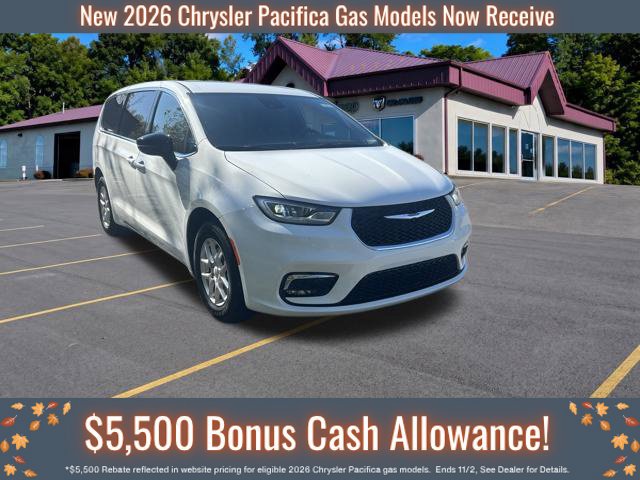 New 2026 Chrysler Pacifica Select