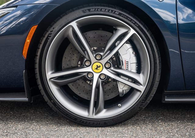 Used 2023 Ferrari 296 GTS image 9