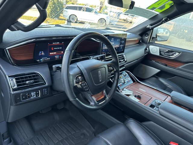 Certified 2024 Lincoln Navigator L Reserve image 16