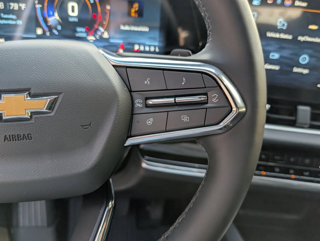 New 2027 Chevrolet Equinox LT w/ Convenience Package II FWD image 17