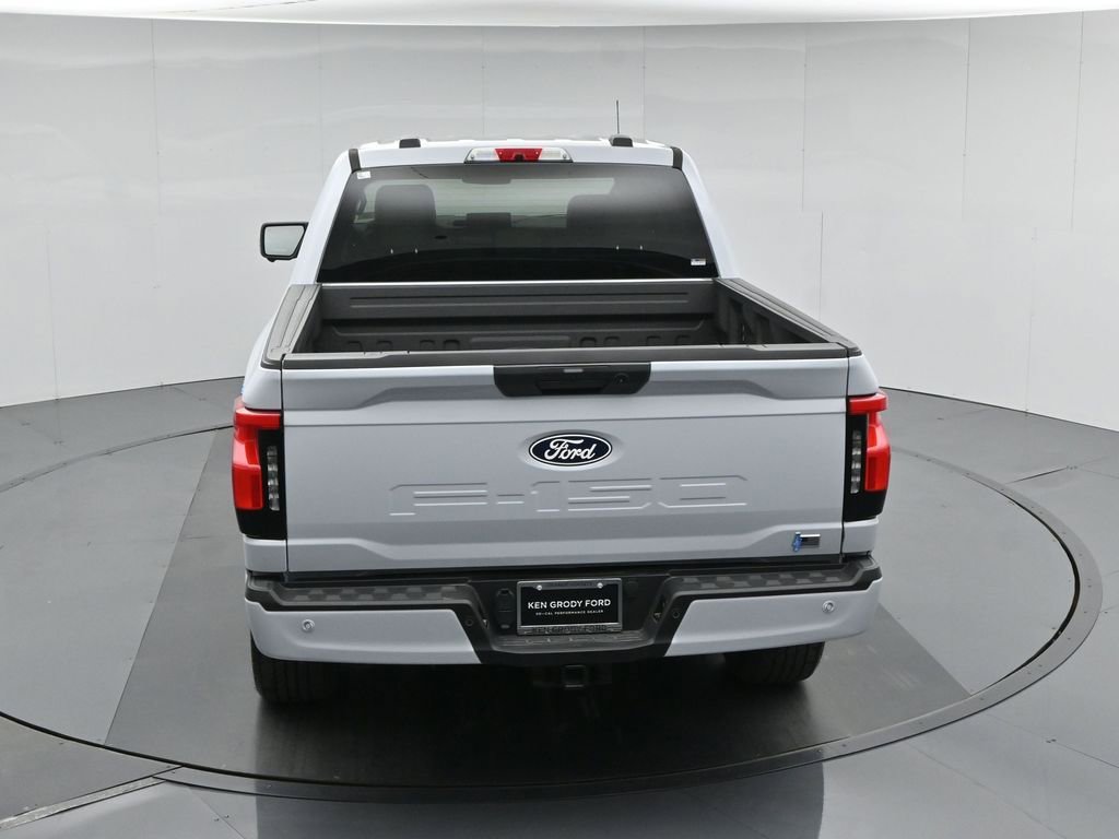 New 2025 Ford F150 Lightning Flash AWD/4WD image 42