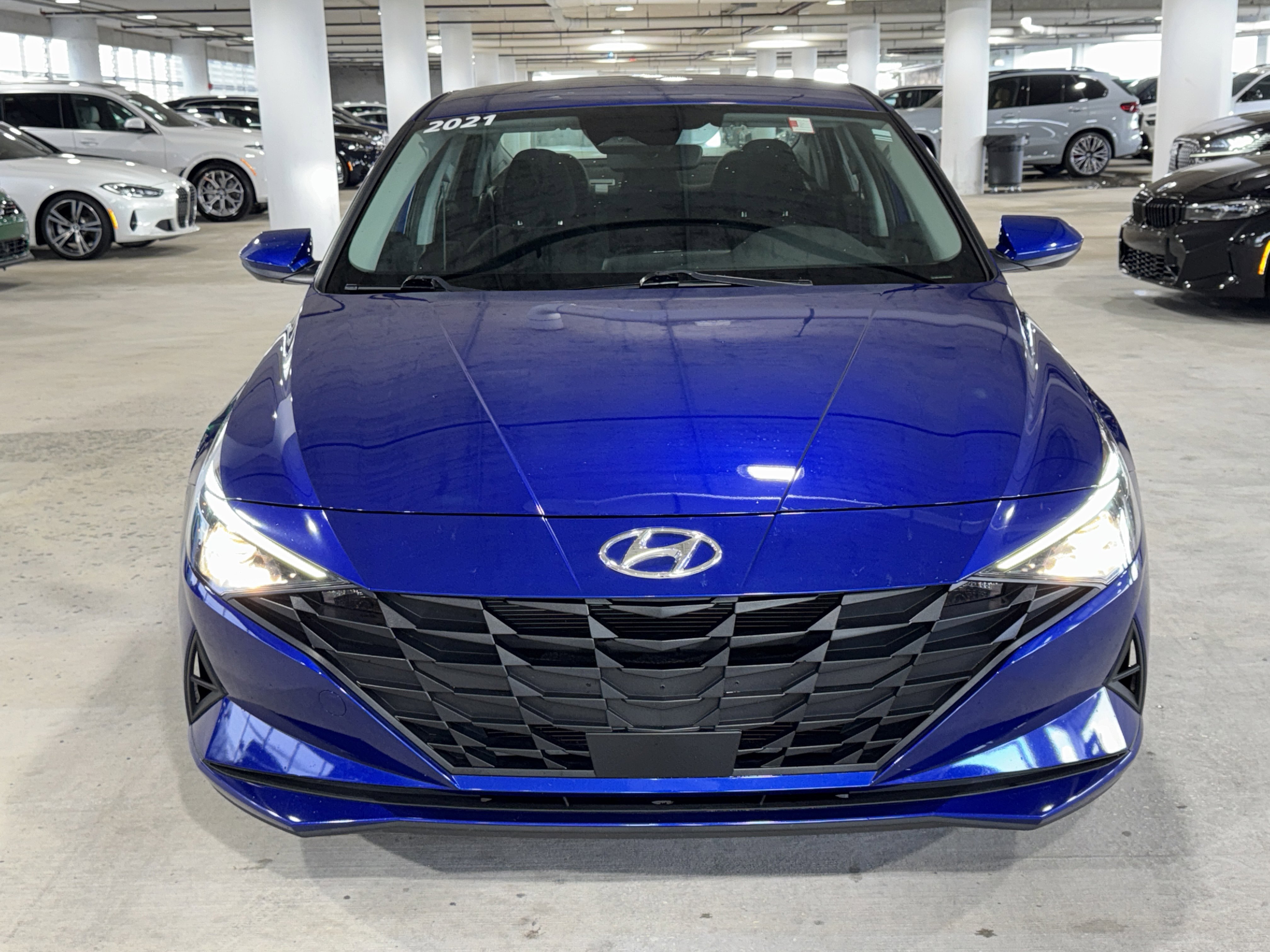 Used 2021 Hyundai Elantra SEL w/ Convenience Package image 3