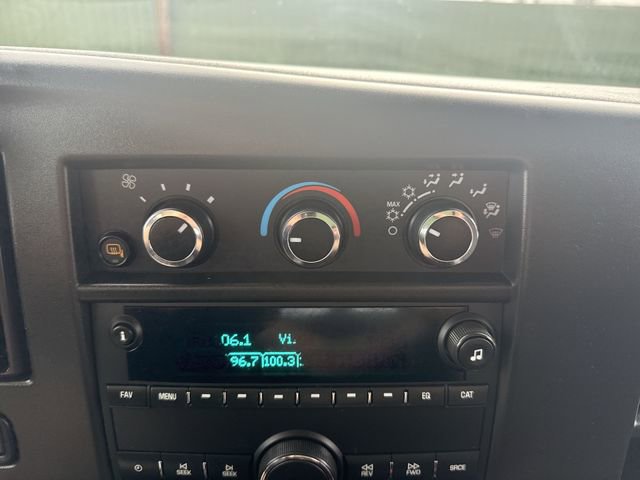 Used 2023 GMC Savana 2500 w/ Driver Convenience Package image 18