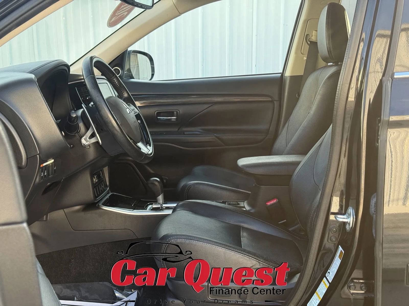 Used 2017 Mitsubishi Outlander GT image 9