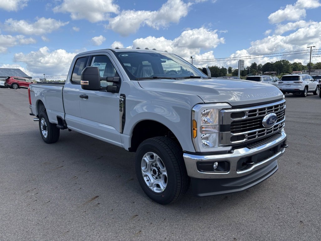 New 2026 Ford F250 XLT image 7