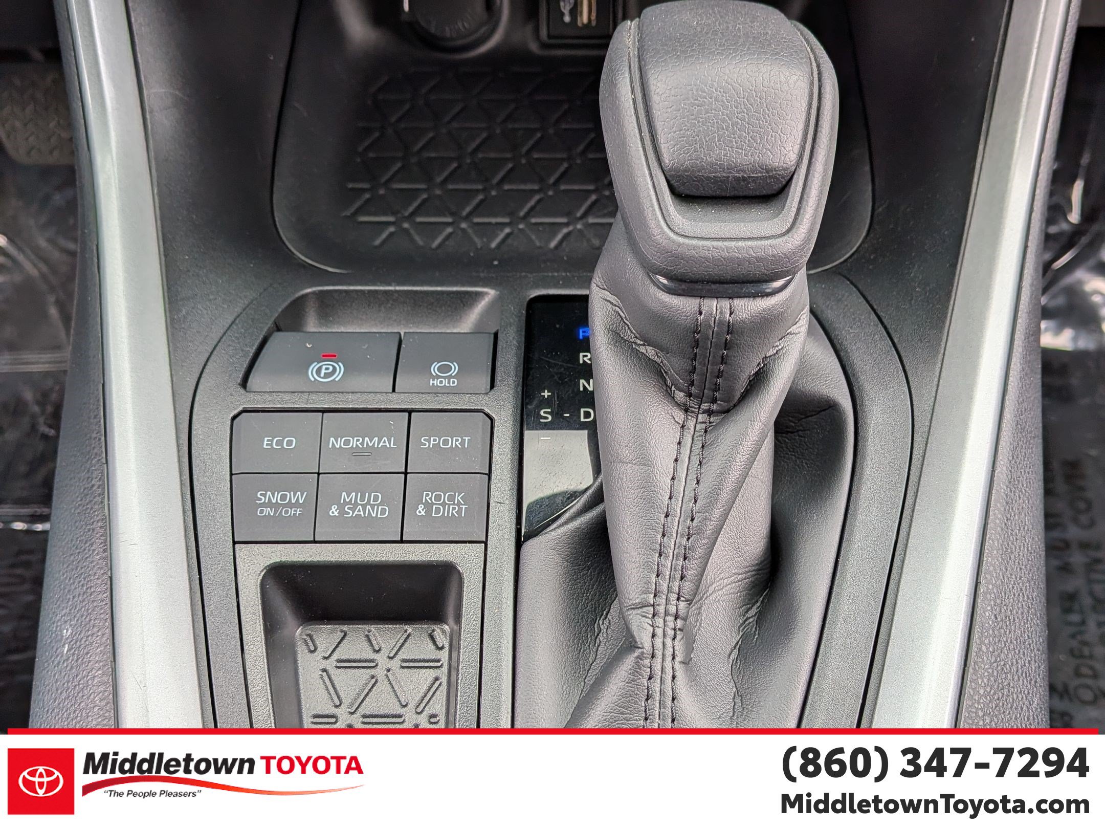 Certified 2025 Toyota RAV4 XLE AWD/4WD image 25