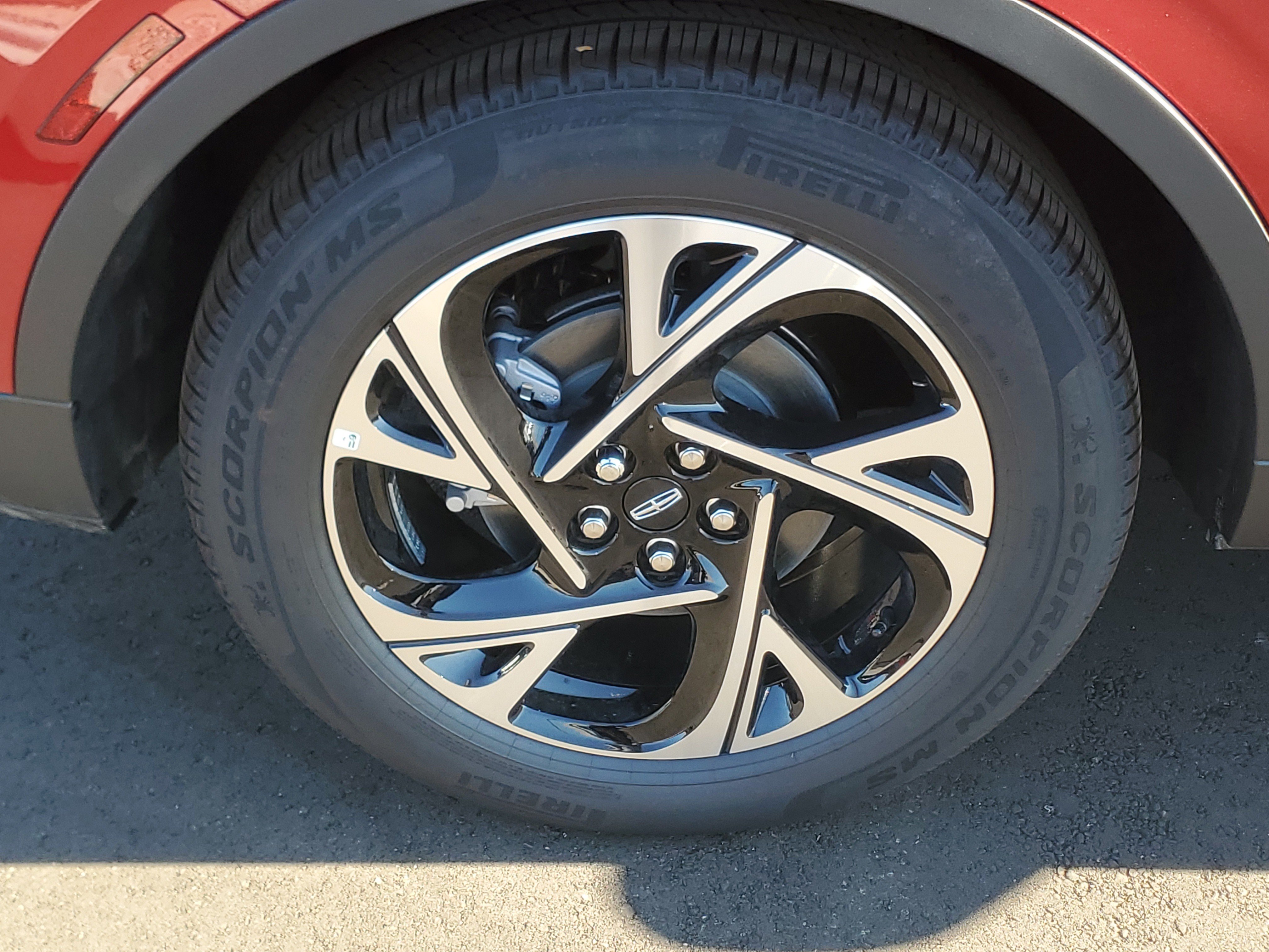 New 2026 Lincoln Nautilus Premier AWD/4WD image 5