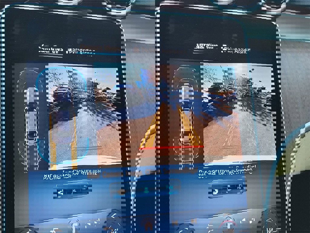 Used 2024 Mercedes-Benz C 300 Sedan image 18