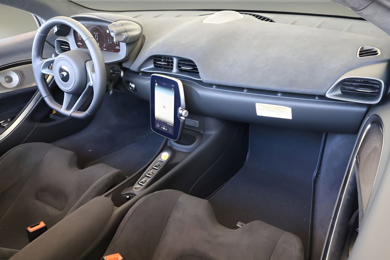 New 2026 McLaren Artura Spider image 18