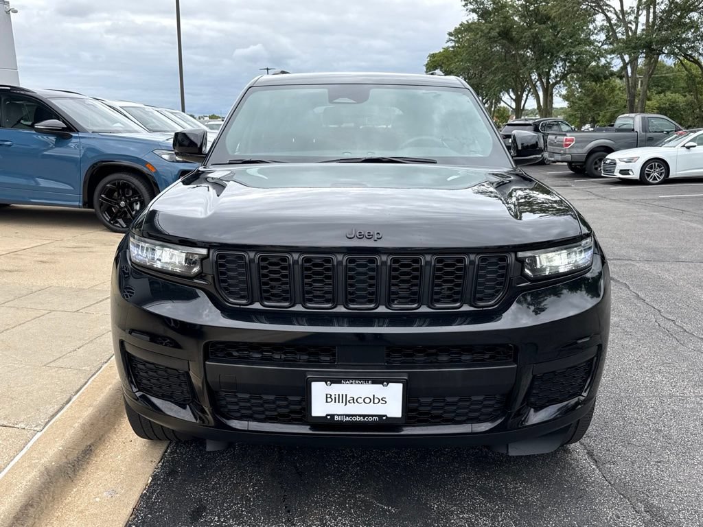 Used 2023 Jeep Grand Cherokee L Laredo AWD/4WD image 9
