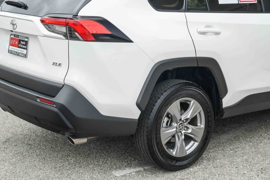 Certified 2025 Toyota RAV4 XLE FWD image 10