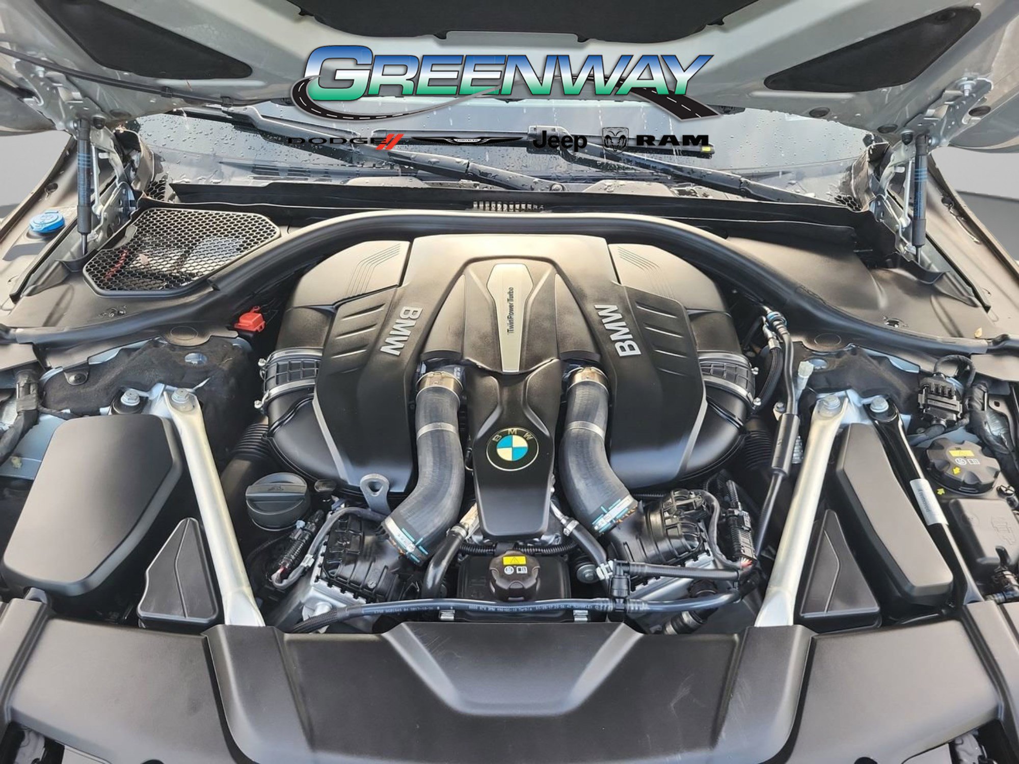 Used 2018 BMW 750i image 27