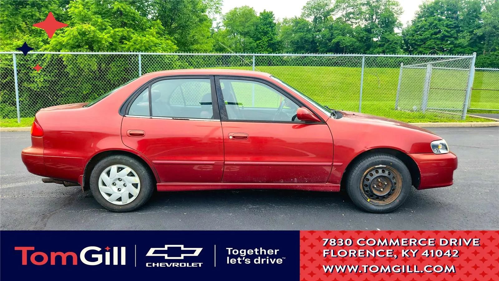 Used 2001 Toyota Corolla CE FWD image 1